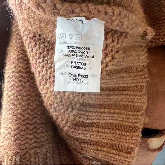 J Crew Marnie sweater size L - Picture 9 of 9